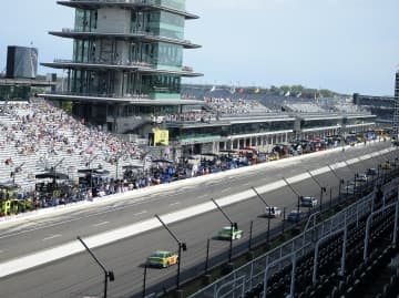 Sunday at the Brickyard 400