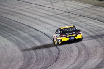 NASCAR: Apr 09 Duck Commander 500